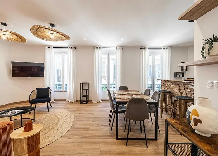 Magnificent - Ac- 2br- 4p - *